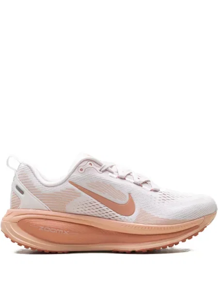 Sneakerși Nike Vomero alb
