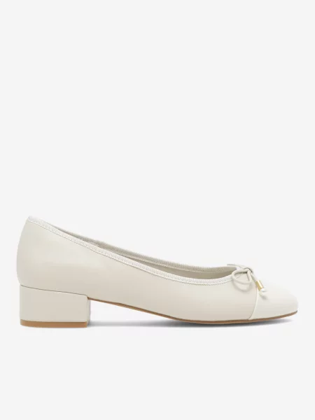 Körömcipők Nine West fehér