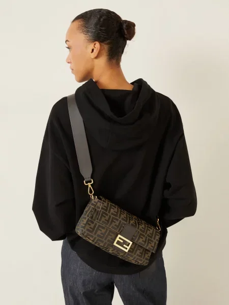 Fendi Torebka Baguette Medium braun