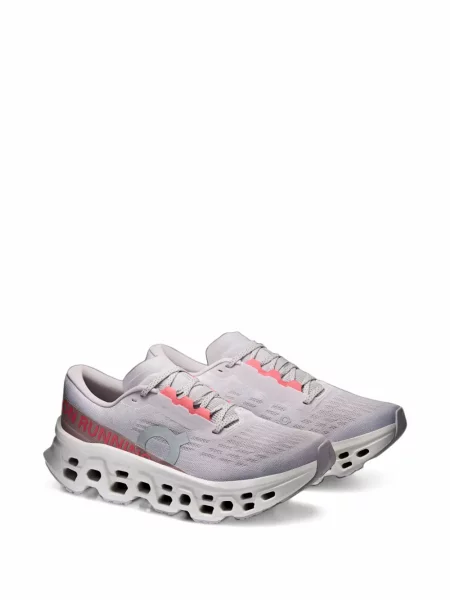 Sneakerși On alb