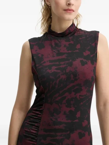Rochie Gestuz de costum roșu