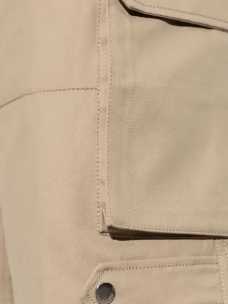 Pantaloni scurți cargo Ami Paris