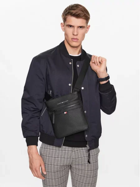 Geantă crossover Tommy Hilfiger Essential Pu Crossover negru