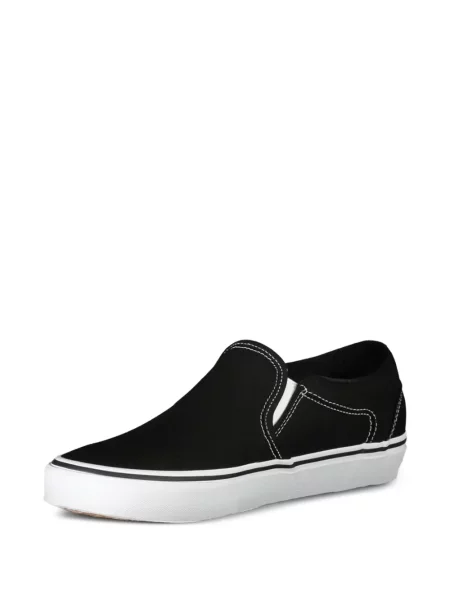 Slip on klasszikus sneaker Vans fekete