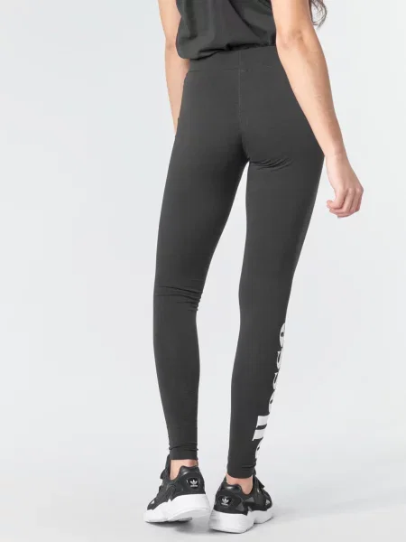 Dresuri Ellesse negru