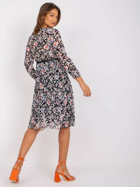 Rochie Fashionhunters cu model floral cu imagine de costum alb