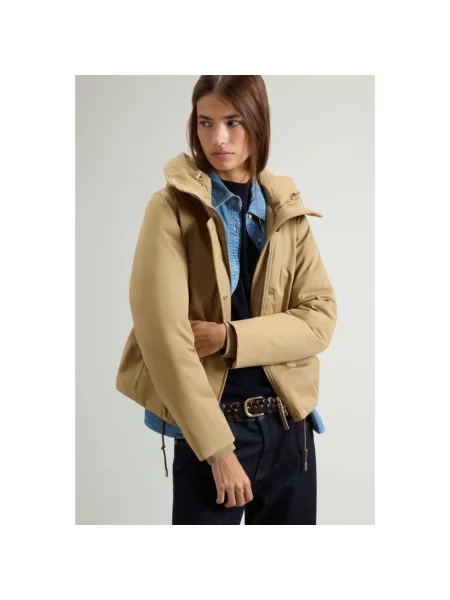 Kurtka puchowa Woolrich brązowa