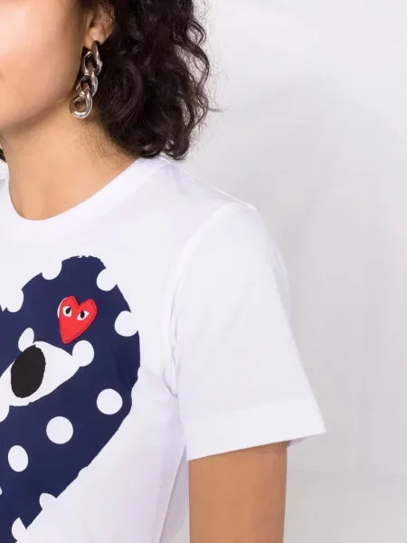 Koszulka Comme Des Garcons Play w serca biała