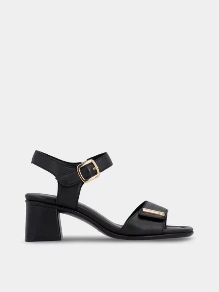 Кожаные босоножки Remonte черные