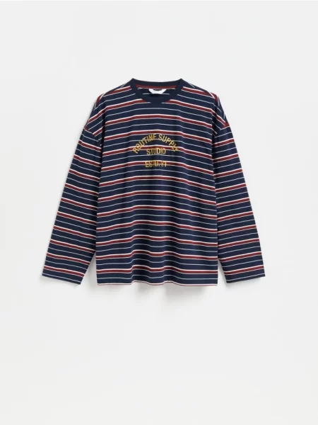 Reserved Tricou cu mânecă lungă din bleumarin