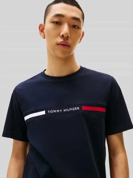 Tommy Hilfiger t-shirt granatowy z aplikacją niebieska