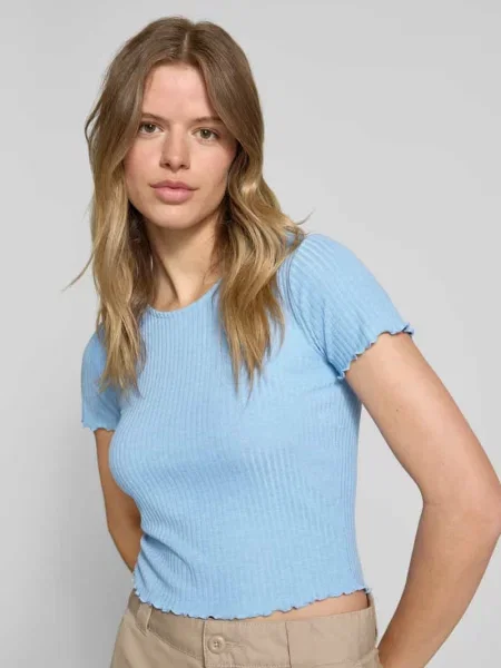 T-shirt o kroju z dodatkiem niebieska