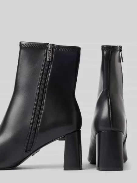 Sztyblety z zamkiem błyskawicznym model ‘Hurst’ Steve Madden czarne