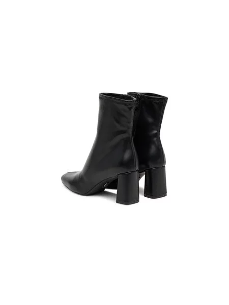 Polokozačky Steve Madden Hurst černá