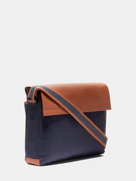 Сумка через плечо Cole Haan синяя