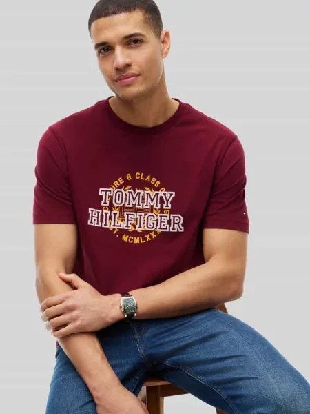 T-shirt o kroju regular fit z czystej bawełny Tommy Hilfiger