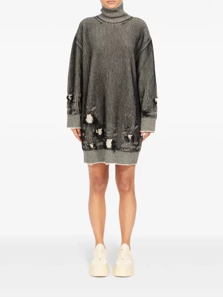Kostiumas suknele Mm6 Maison Margiela su nubrozdinimais juoda