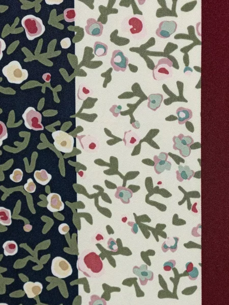 United Colors of Benetton хустка на шию