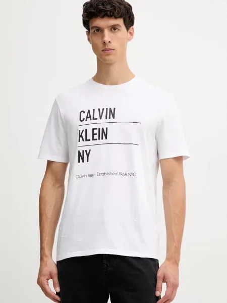 Тениска Calvin Klein Jeans с принт бяло