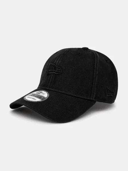 Шапка с козирка New Era с изчистен дизайн черно