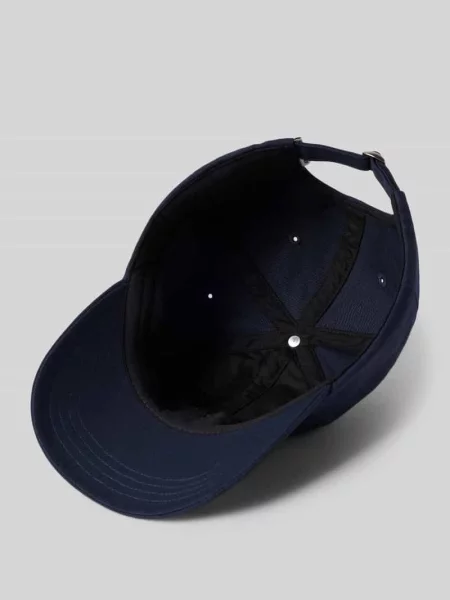 Czapka z daszkiem i wyhaftowanym logo model ‘YENAAS’ Armedangels granatowa