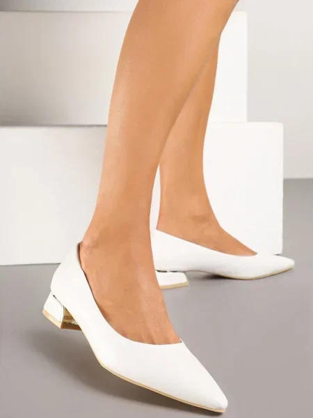 Pantofi cu Zizelle Albi alb