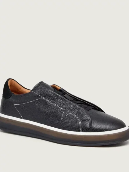 Valentino Teniși din piele negru