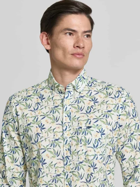 Koszula casualowa o kroju slim fit z kołnierzykiem typu button down model Slub' Fynch-hatton biała