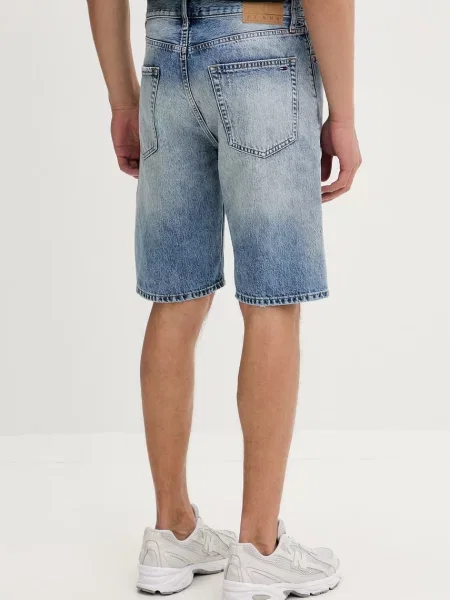 Tommy Jeans Szorty jeansowe Otis jasny niebieski