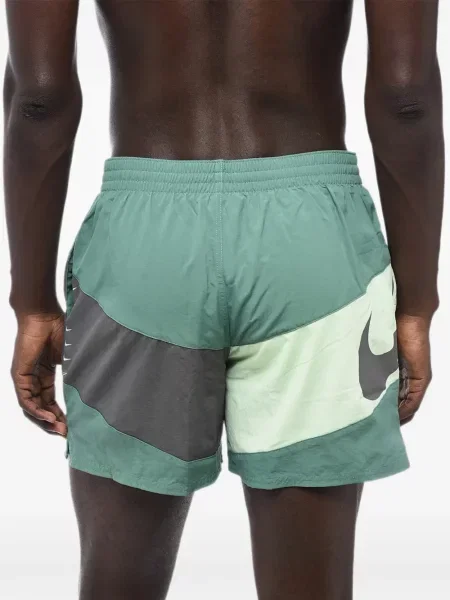 Scurt chiloți Nike cu imagine cu model floral negru