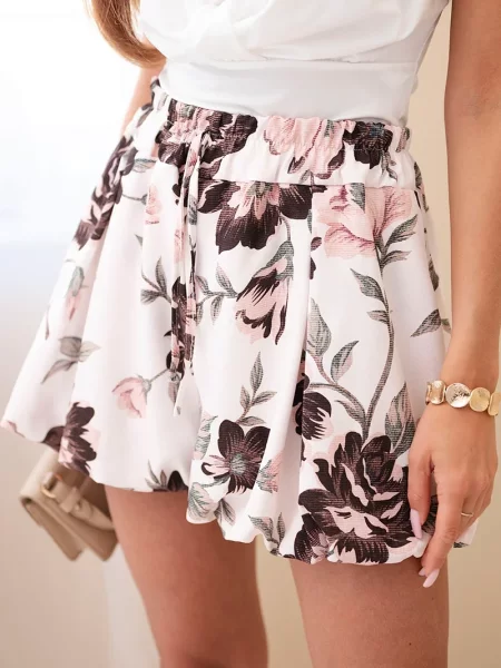 Pantaloni scurți Kesi Włoski cu model floral cu legături alb