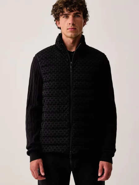 Armani Exchange bezrękawnik puchowy czarna