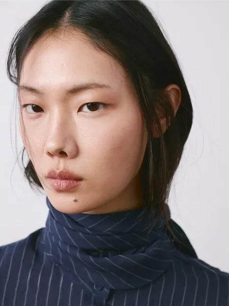 Блуза MANGO темно-синій синя