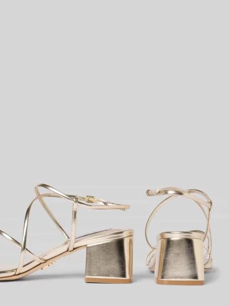 Sandały na słupku model ‘REMMI’ Steve Madden