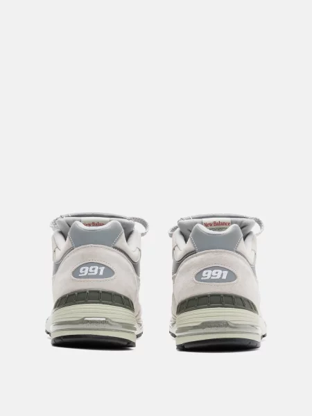 Замшевые кроссовки New Balance серые