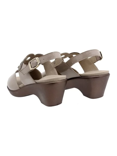 Pantofi Piesanto maro