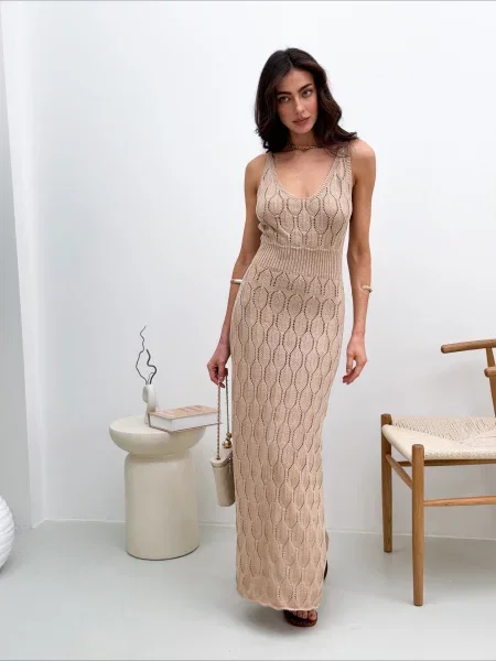 Трикотажное макси платье Art Knit бежевое