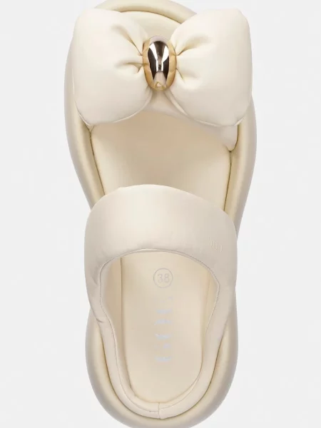 Шлепанцы Goe