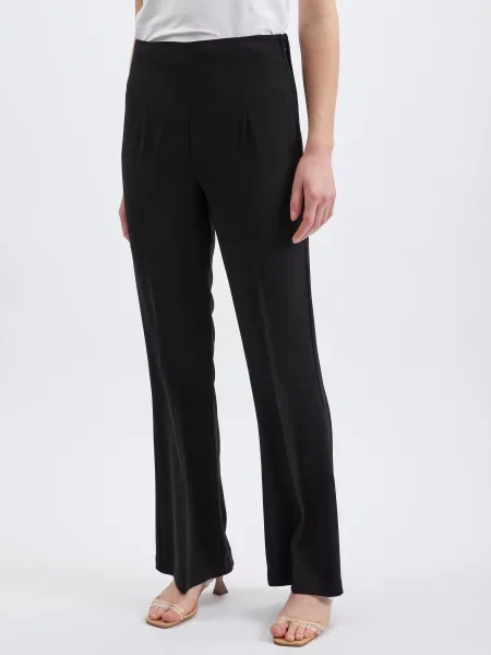 Pantaloni chino Orsay negru