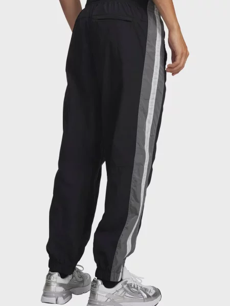 Джоггеры Under Armour для бега черные