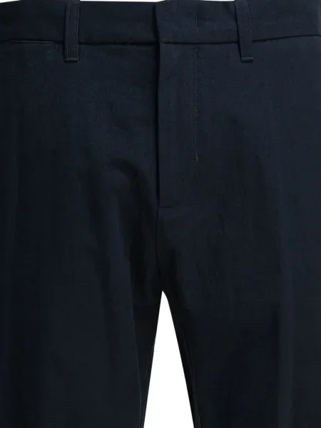 Pantaloni chino Vince negru