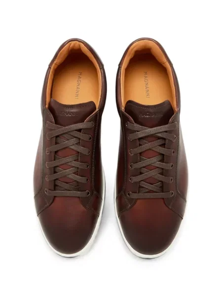 Sneakerși Magnanni din piele maro