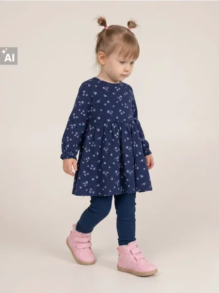Sinsay babydoll šaty s květinovým motivem námořnická modrá