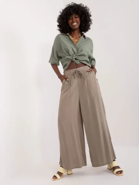 Pantaloni Fashionhunters lungi kaki