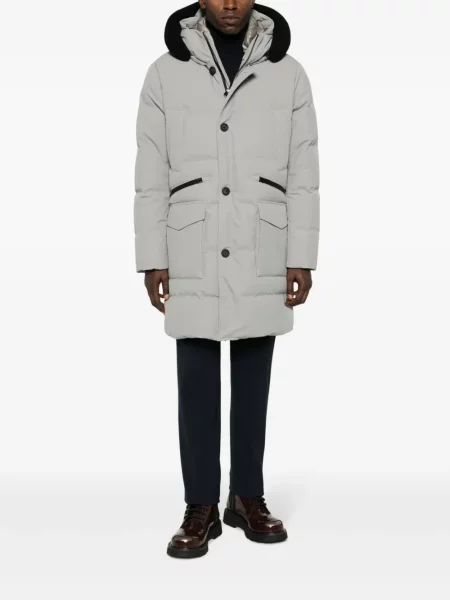 Péřová bunda Woolrich s kapucí