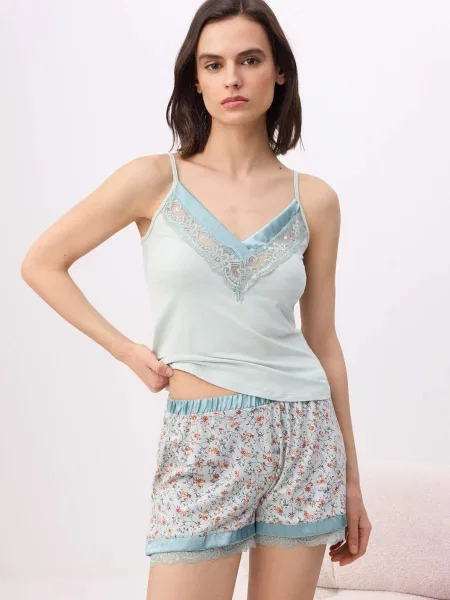 Trendyol Pantaloni scurți azuriu verde mentă / roșu gri