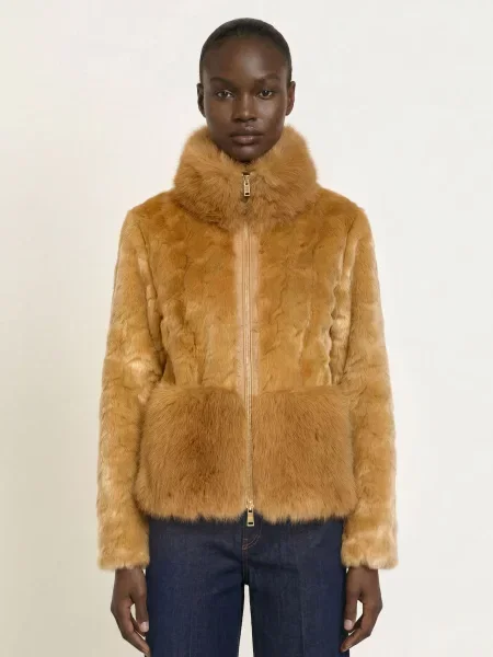 Kurtka z imitacji futra o kroju regular fit z zamkiem błyskawicznym dwustronnym model COLLECTIONS D' Marc Cain brązowa