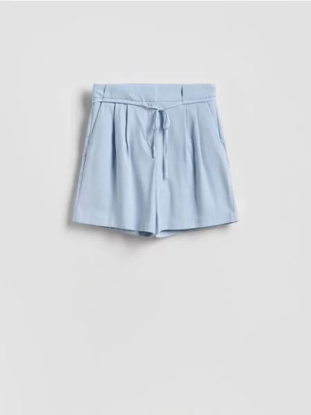 Reserved Pantaloni scurți cu conținut ridicat de albastru-deschis albastru