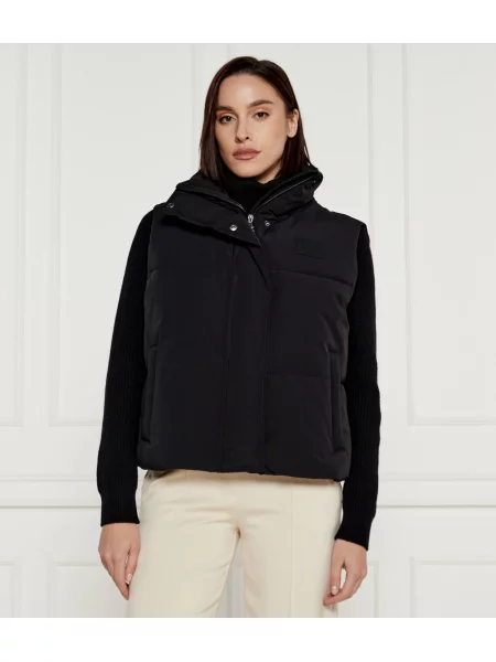DKNY Szteppelt mellény | Cropped Fit fekete