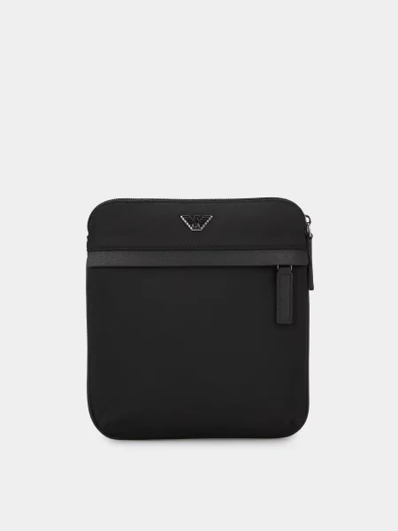 Сумка через плечо Emporio Armani черная
